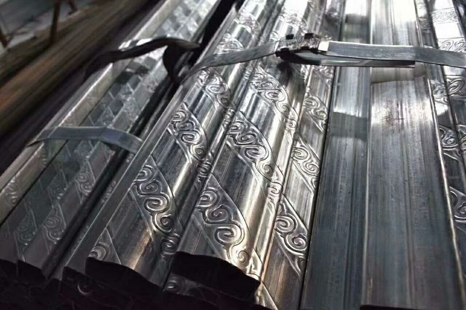 济南擦玻璃,地板打蜡,沙发清洗最新价格